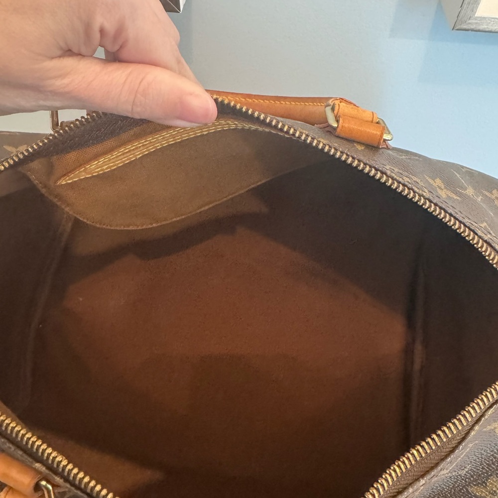 Louis Vuitton Monogram Speedy 35 - Picture 10 of 11